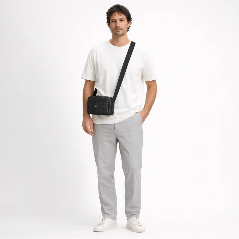 Lacoste Monogramm - Bolso bandolera 24 cm (black)