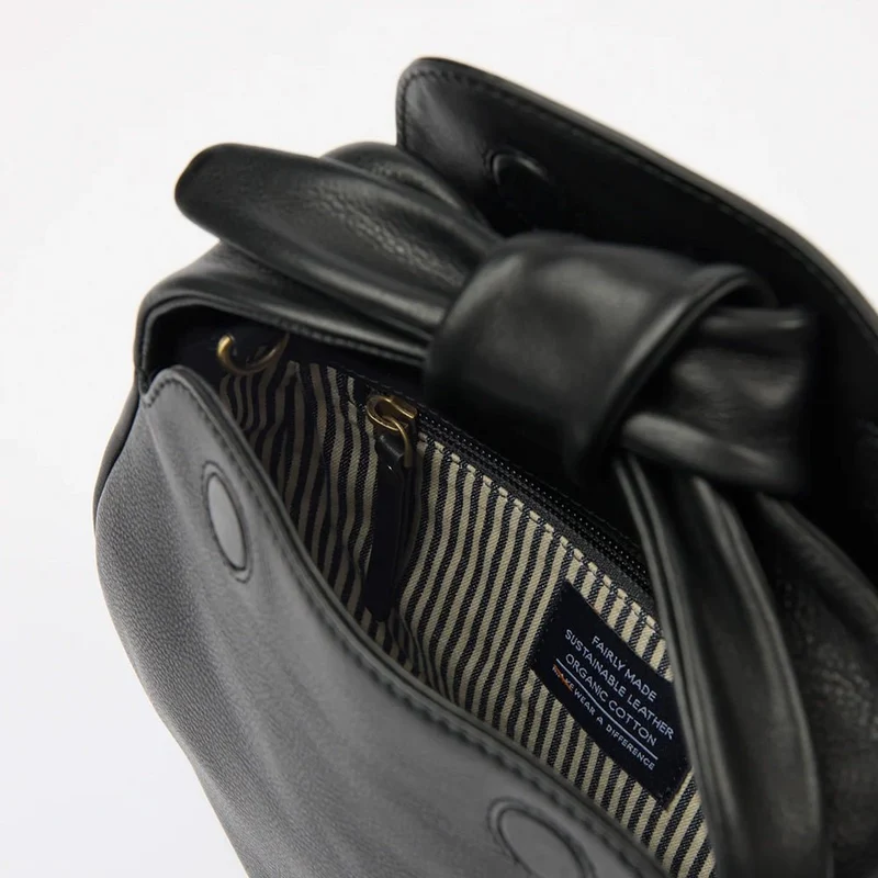 Bolso Coco Croissant Soft Grain Negro