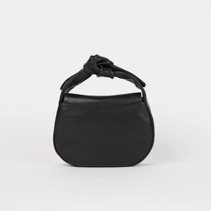 Bolso Coco Croissant Soft Grain Negro