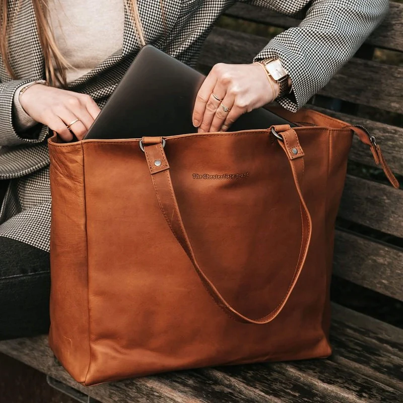 The Chesterfield Brand Berlin - Bolso shopper 15.4" L Leder 28 cm (cognac)