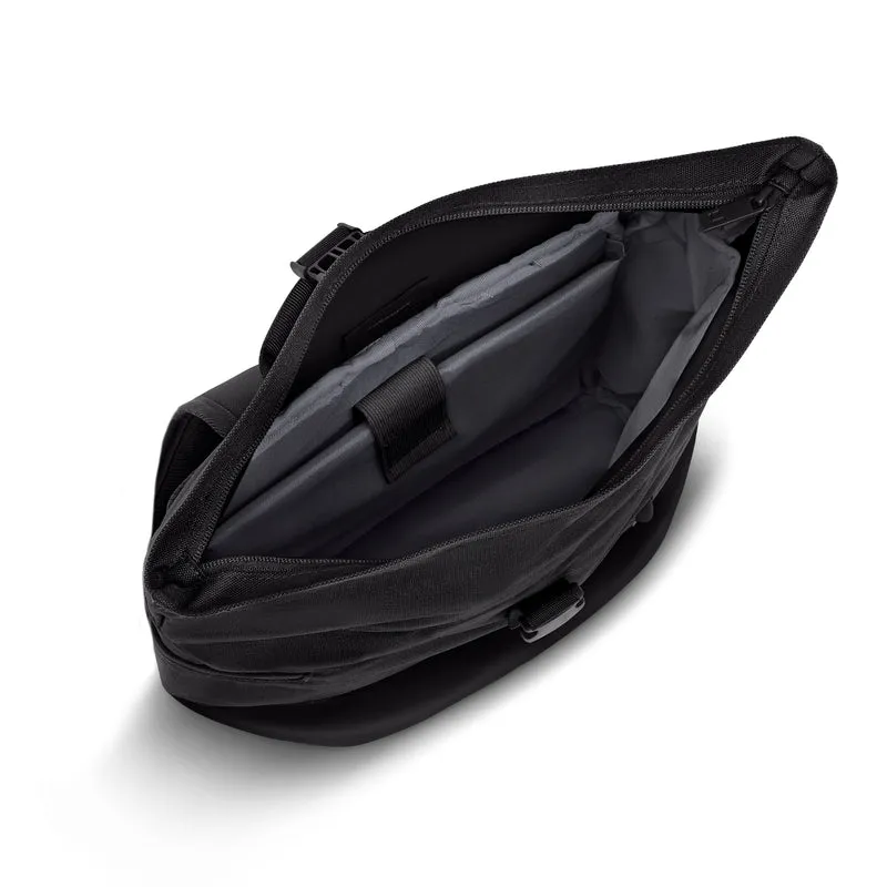 Johnny Urban Luca Small - Mochila Rolltop 36 cm (black)