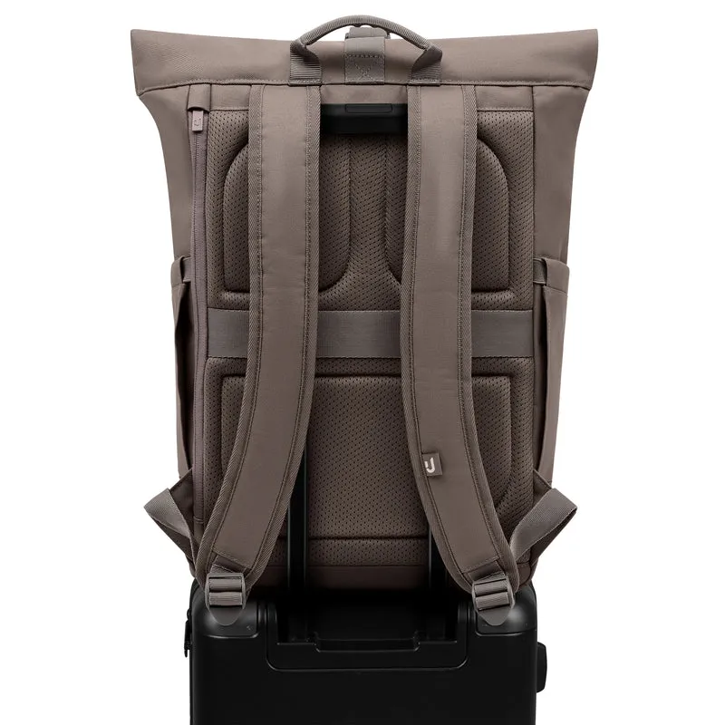 Johnny Urban Luca Medium - Mochila Rolltop 42 cm (brown)