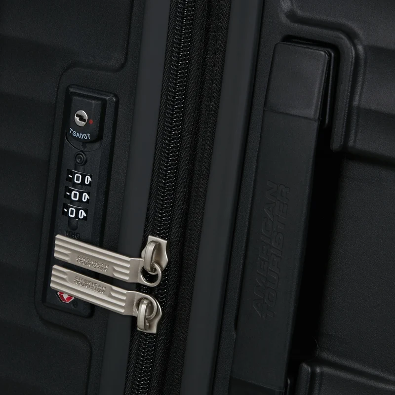 American Tourister Selection Diablast - Trolley de 4 ruedas 68 cm ampliable (black code)