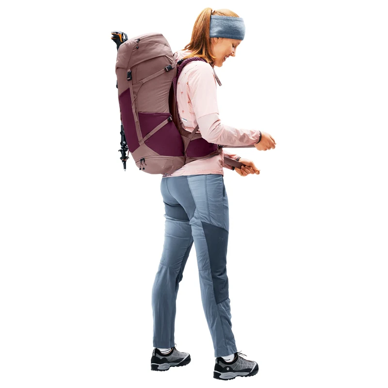 Deuter Futura 24 SL - Mochila de senderismo 60 cm (cassis-ashrose)