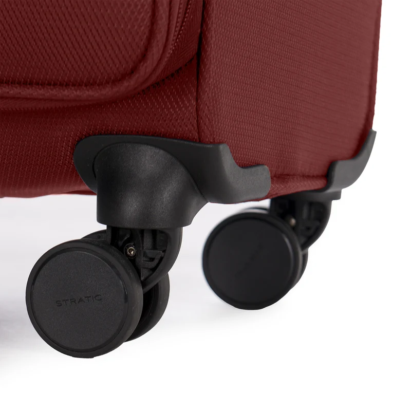 Stratic Light + - Trolley de 4 ruedas 68 cm expandible (dark red)