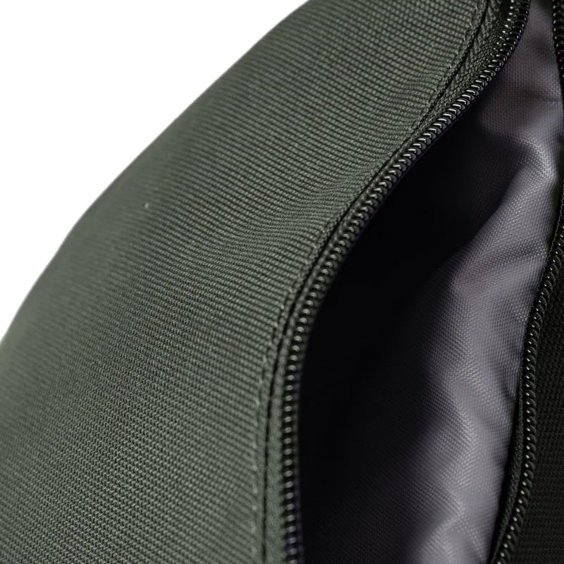 Sandqvist Ground Crossbody - Bolso bandolera 30 cm (dawn green)
