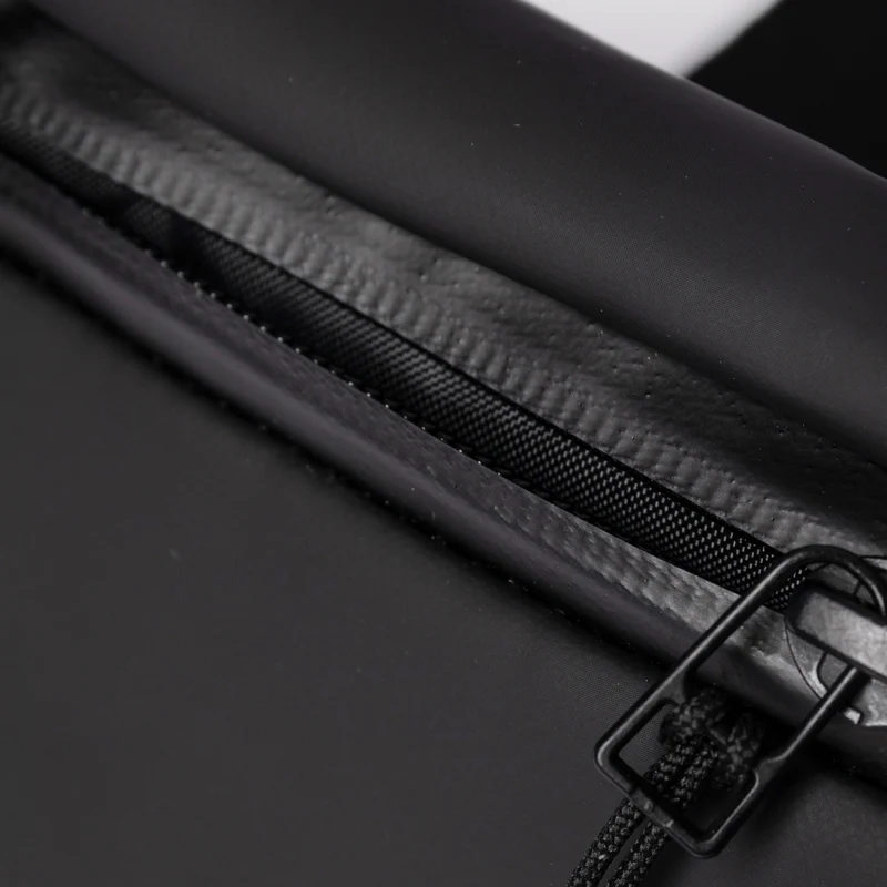 Sandqvist Stream Messenger Mini - Bolso bandolera 20 cm (black)
