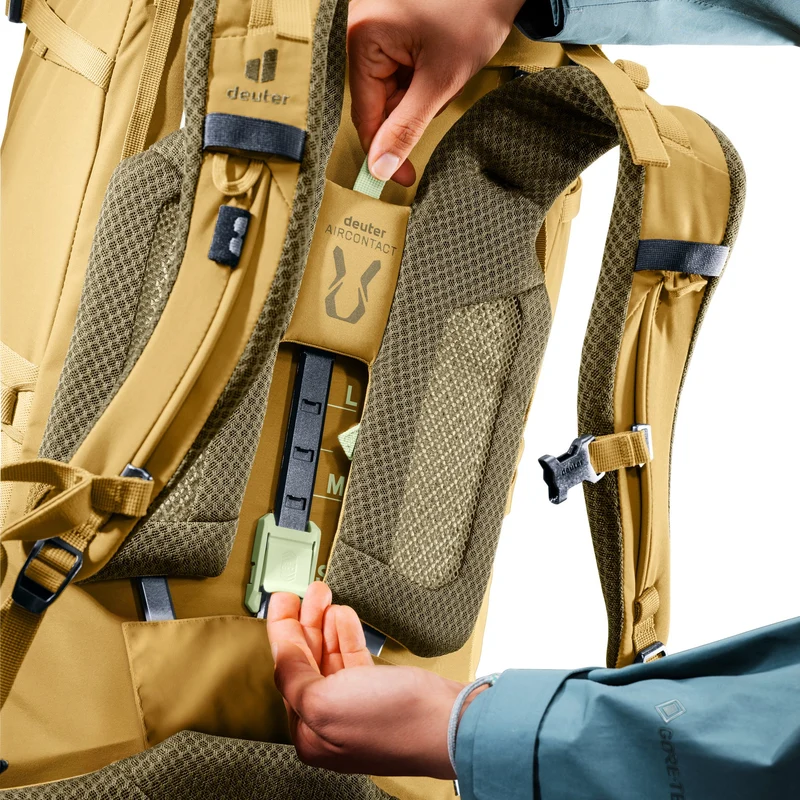Deuter Aircontact Core 65 + 10 SL - Mochila de trekking para mujer 84 cm (savanna-nori)