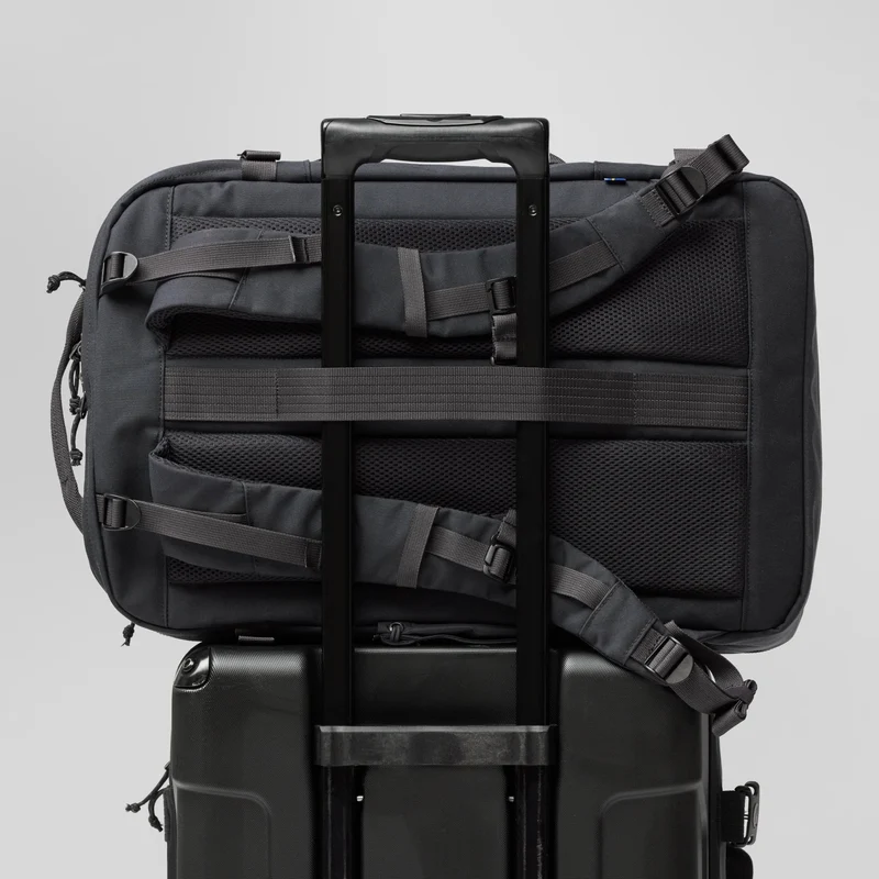 Fjällräven Färden Carry-On Pack - Mochila de viaje 55 cm (coal black)