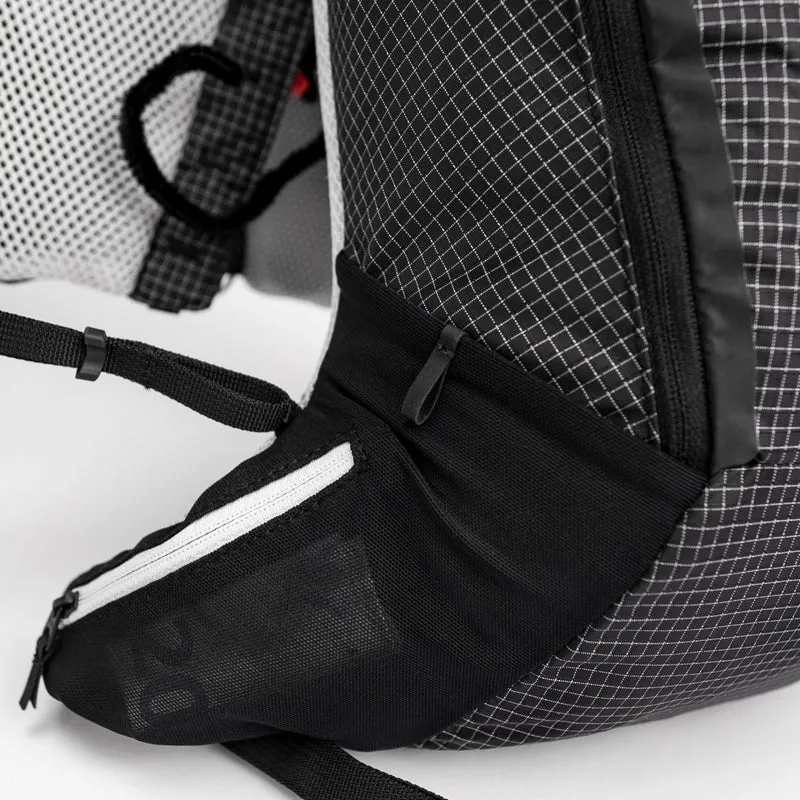 Cyclite Race Backpack / 02 - Mochila de ciclismo 48 cm (black)