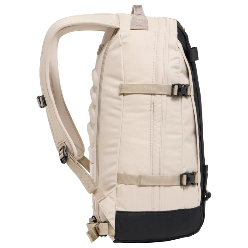 Haglöfs Tight Large 25 - Mochila 53 cm (true black/chalk beige)