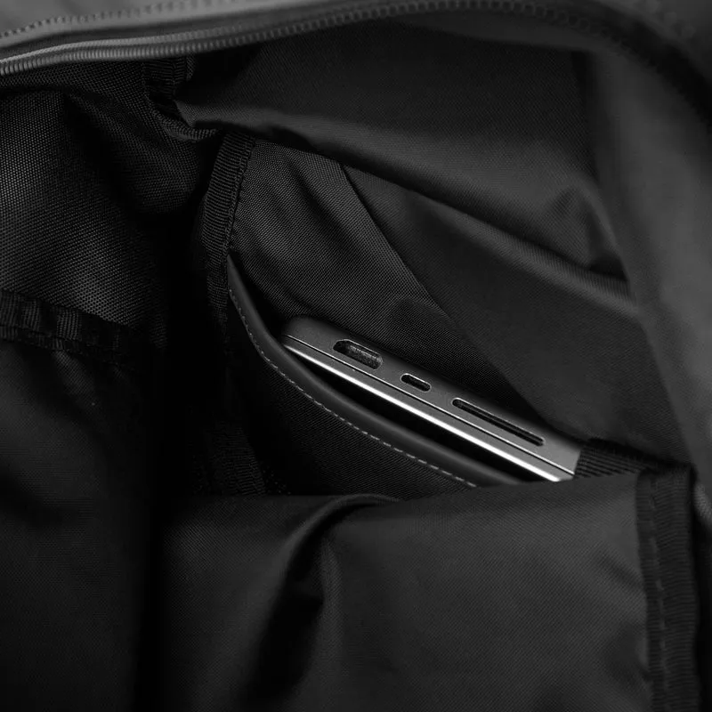 Sandqvist Stream Rolltop - Mochila 16" 67 cm (black)