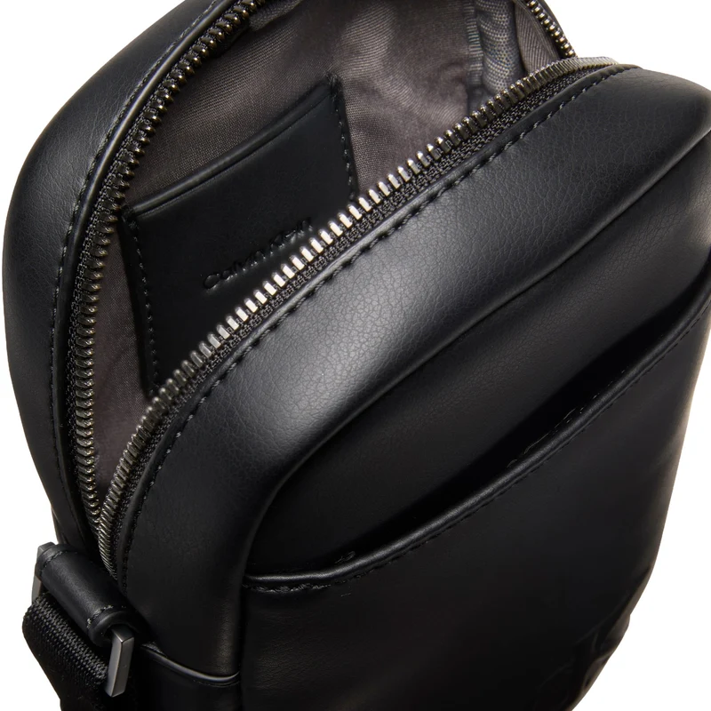 Calvin Klein Bold CK Slim - Bolso bandolera 18 cm (black)