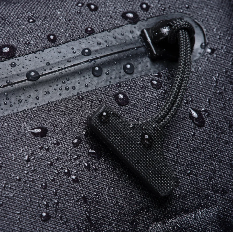 Chrome Kadet Max WP - Bolso bandolera 15" 39.5 cm (black)
