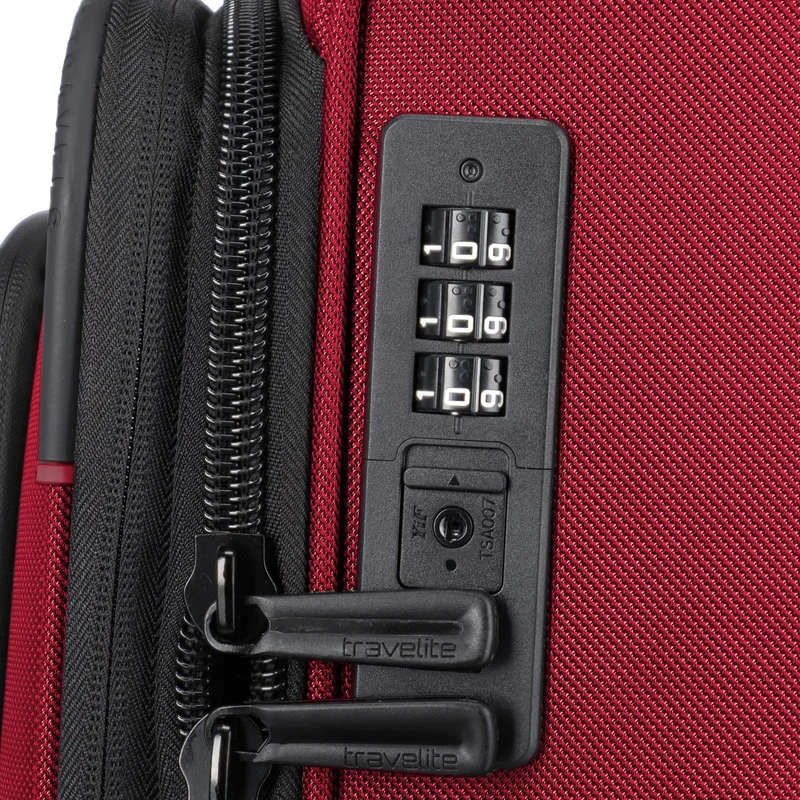 Travelite Crosslite - Trolley de 4 ruedas M 66 cm expandible (red)