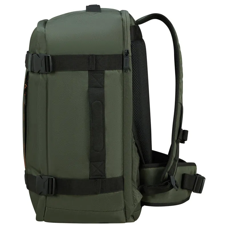 American Tourister Urban Track - Mochila de viaje 55 cm (grün)