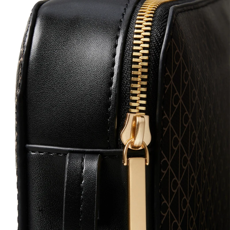 Calvin Klein Emblem - Bolso bandolera 21 cm (black)