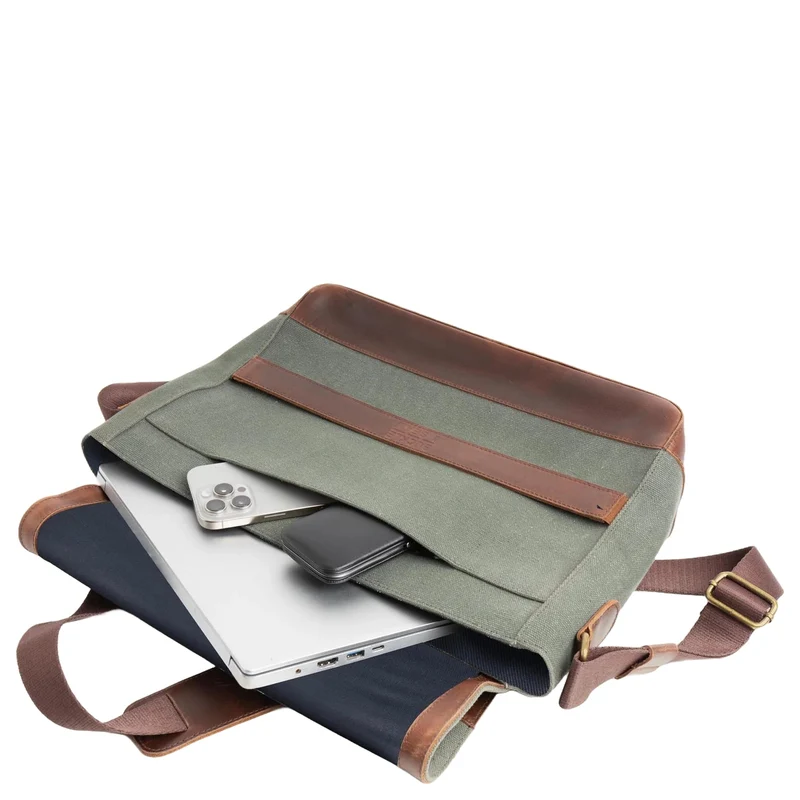 Buckle & Seam Times Canvas- Bolso mensajero 15.7" 36 cm (grün)