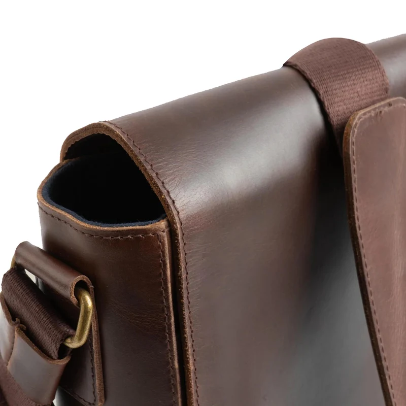 Buckle & Seam Times - Bolsa mensajero 15.7" 36 cm (braun)