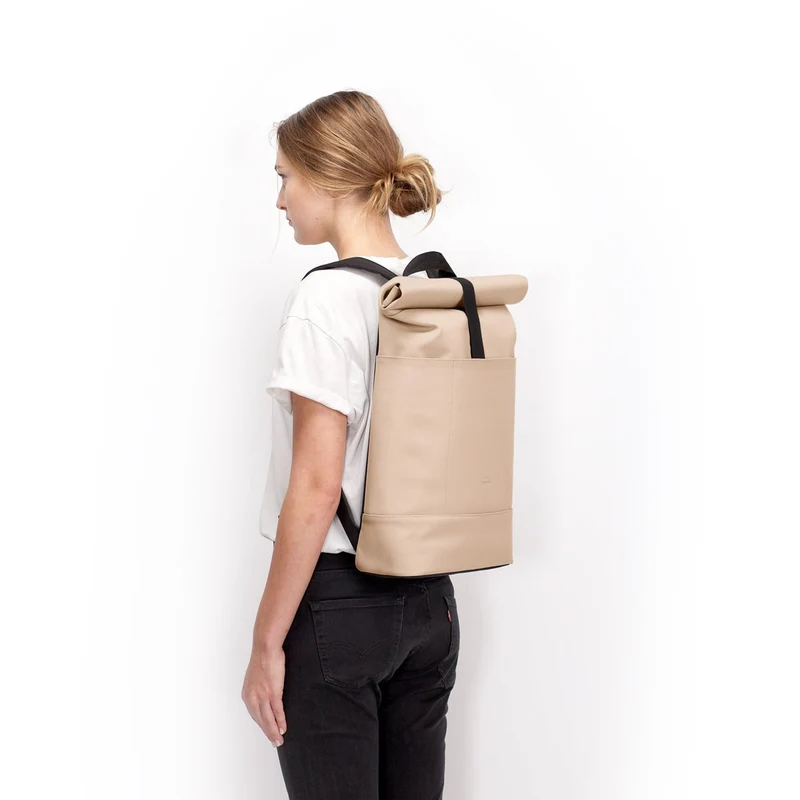 Ucon Acrobatics Hajo Medium Lotus Rolltop - Mochila 16'' 45 cm (light almond)