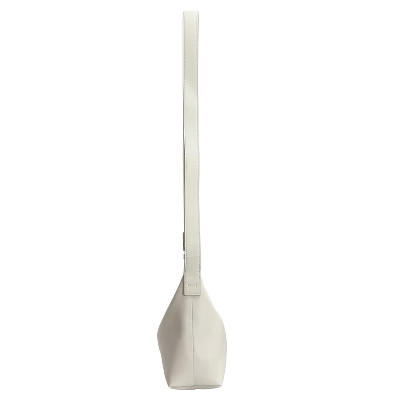 Calvin Klein Hardware Strap - Bolso bandolera M 26 cm (chalk)
