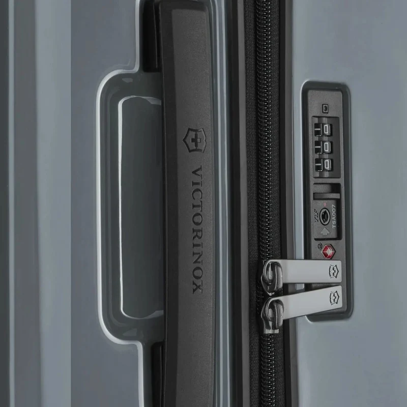 Victorinox Airox - Trolley de 4 ruedas M 69 cm (silver)