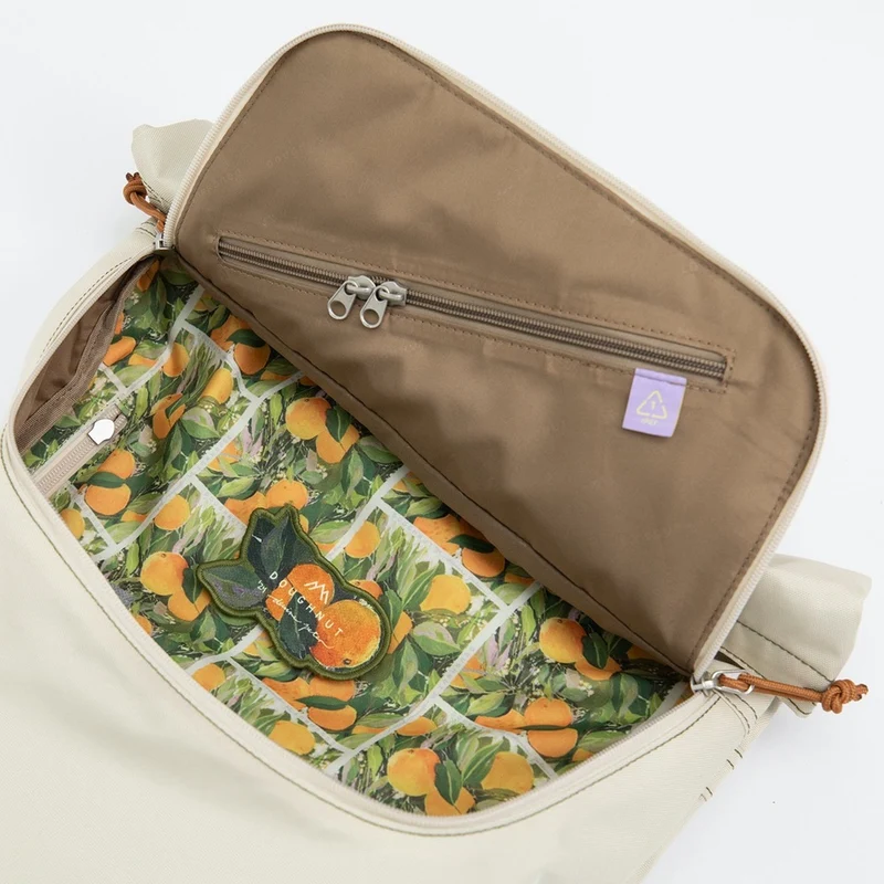 Doughnut Christopher Denise Peter 18 - Mochila Rolltop 45 cm (stone)
