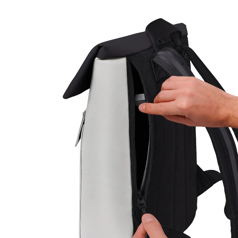 Ucon Acrobatics Jasper Medium Aloe Rolltop - Mochila 16'' 45 cm (light grey/black)