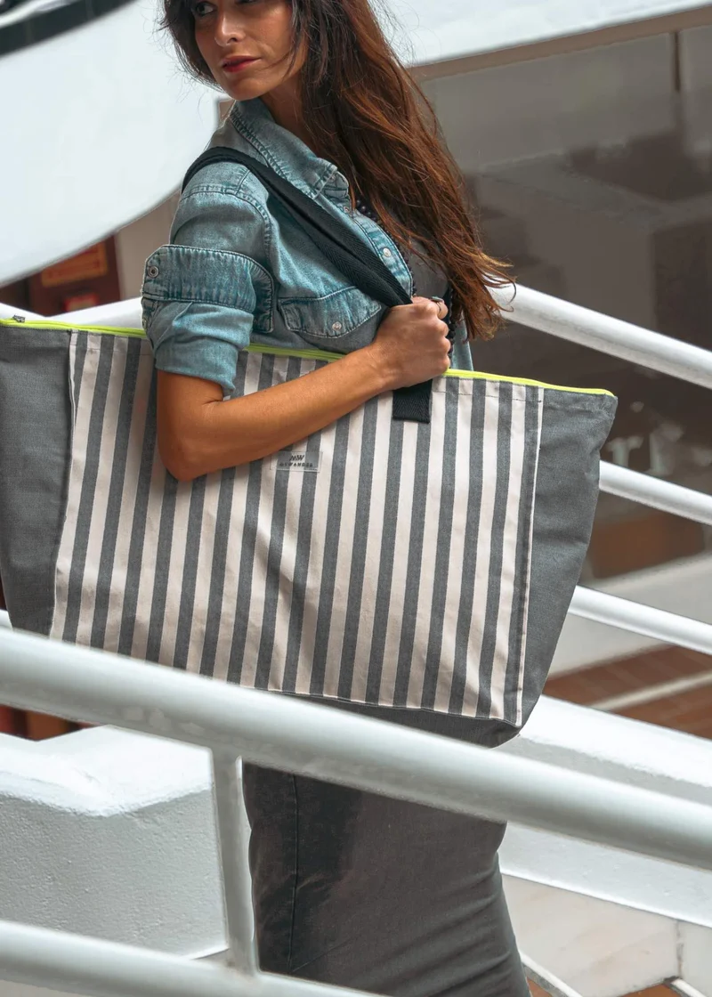 Pack Grey Stripes Maxi Bolso + Neceser