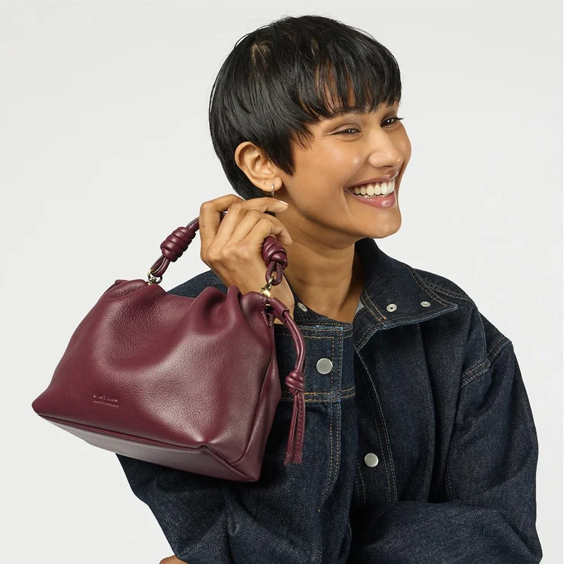 Bolso Kiki Mini Soft Grain Dark Cherry